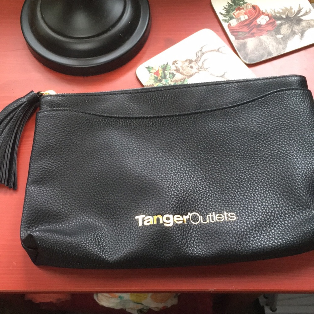 Tanger black purse